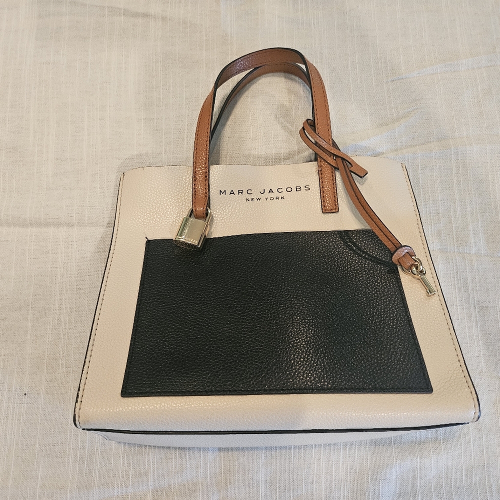 Marc Jacobs Black and Tan Satchel - Picture 10 of 13